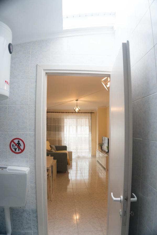 Modern Cozy Apartment In Kalamaria Exteriör bild